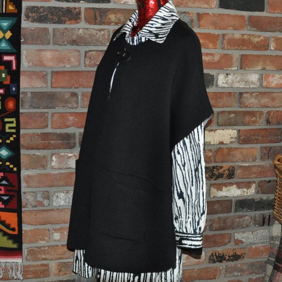 Picadilly Canada Warm Woven Knit, Black & Grey Open Jacket Poncho Cape Shawl S - Picture 3 of 6